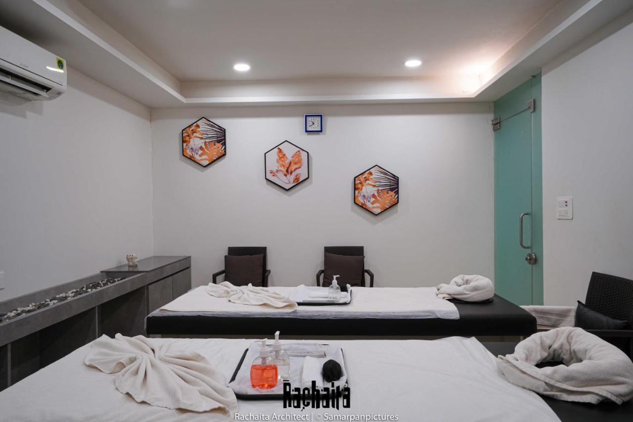 White Feather Resort Kauncha Silvassa Esterno foto
