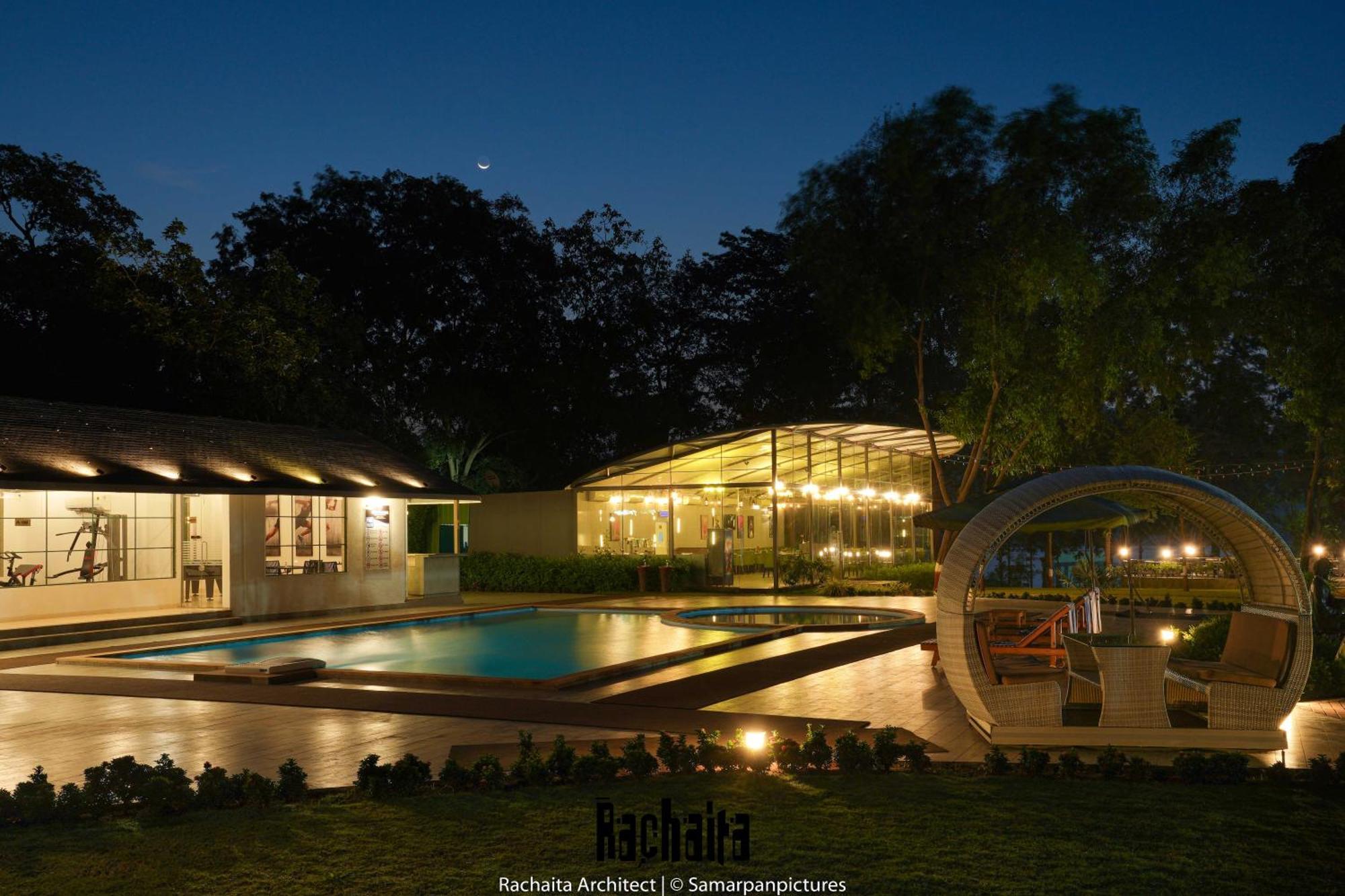 White Feather Resort Kauncha Silvassa Esterno foto