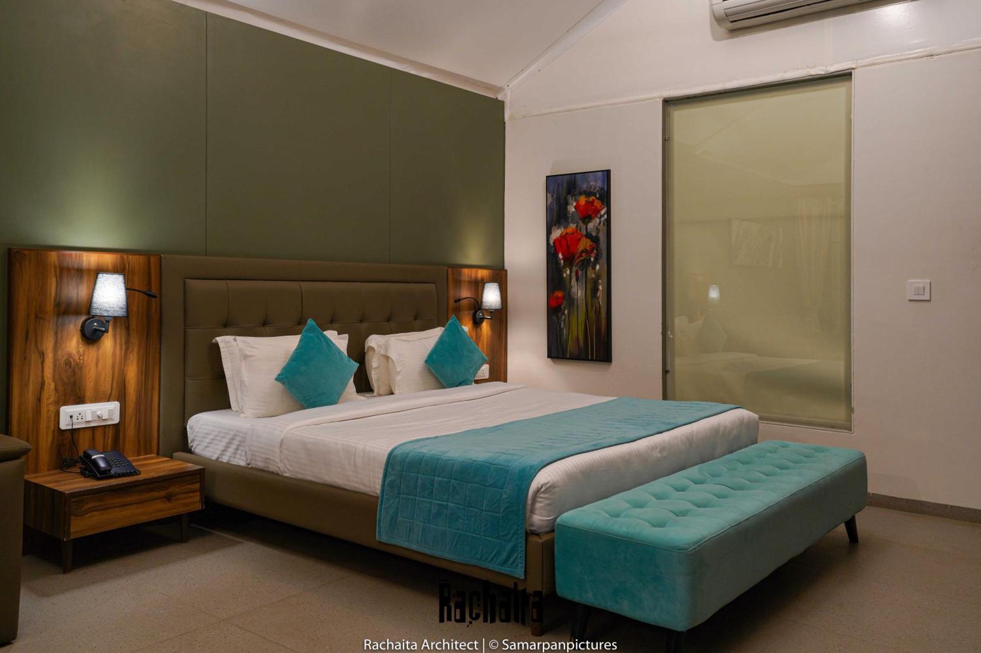 White Feather Resort Kauncha Silvassa Esterno foto